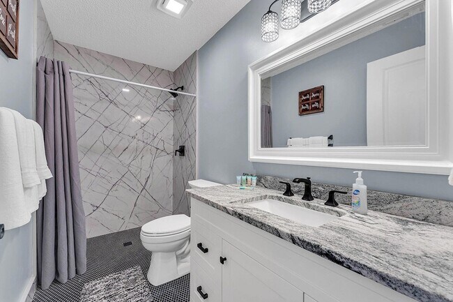 Building Photo - 133 Troon Dr