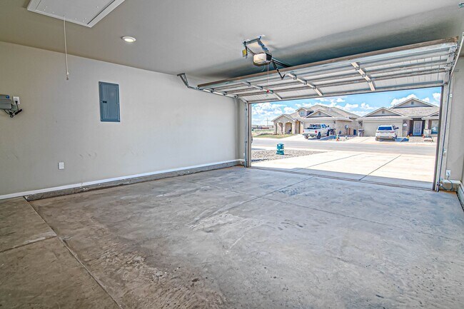 Building Photo - 2714 Southwest St