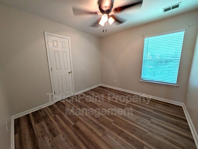 Building Photo - 7603 Lullwater Cove