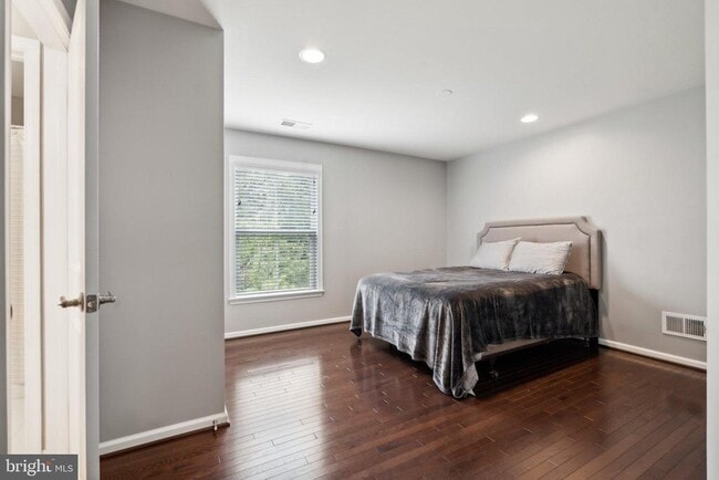 Building Photo - 22778 Trailing Rose Ct