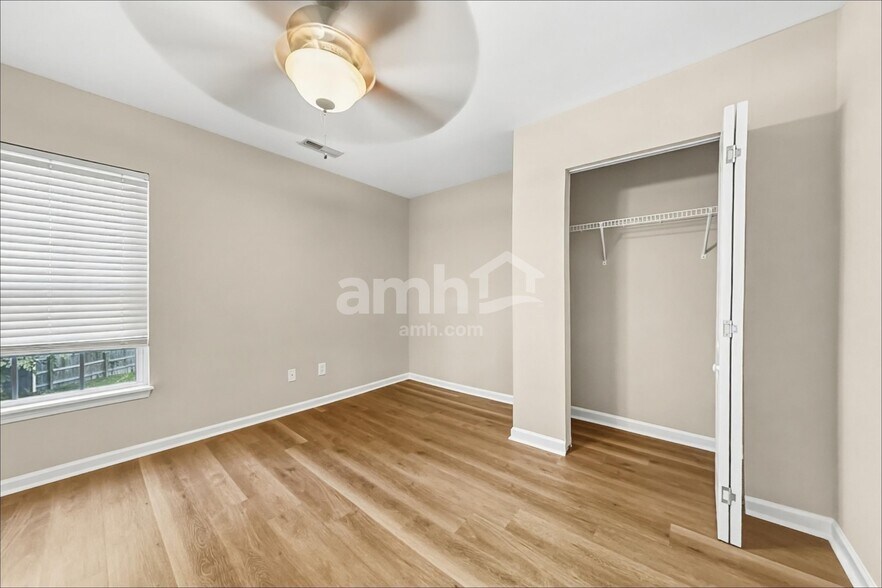 Building Photo - 5145 Torrey Ln