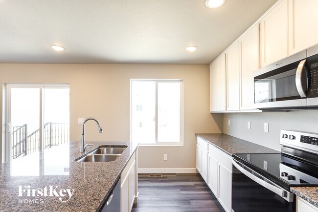 Building Photo - 10480 Horton Dr