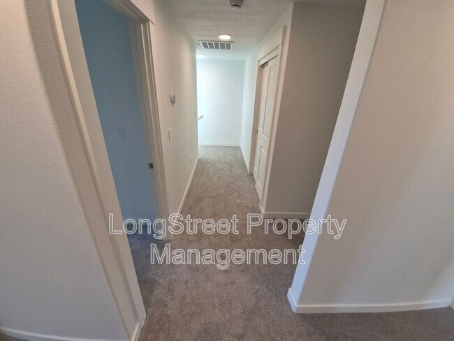 Building Photo - 4694 Finch St