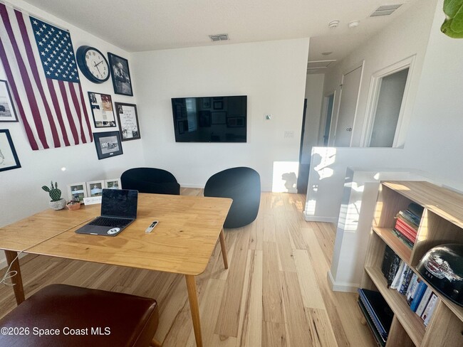 Building Photo - 1192 Canfield Cir