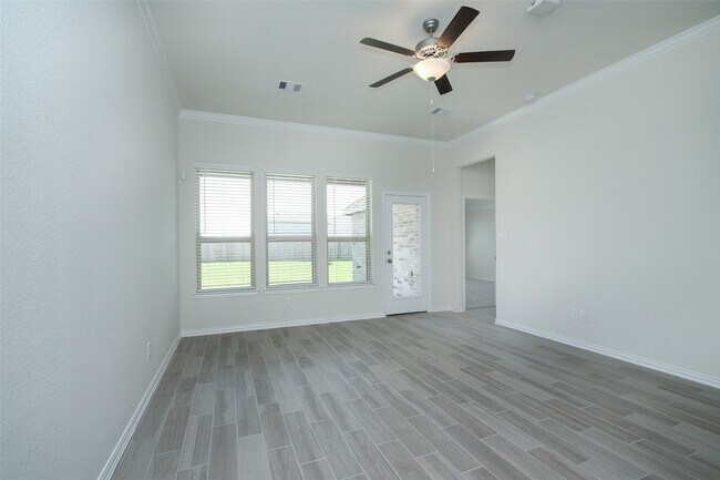 Building Photo - 15230 Kickapoo Cavern Dr