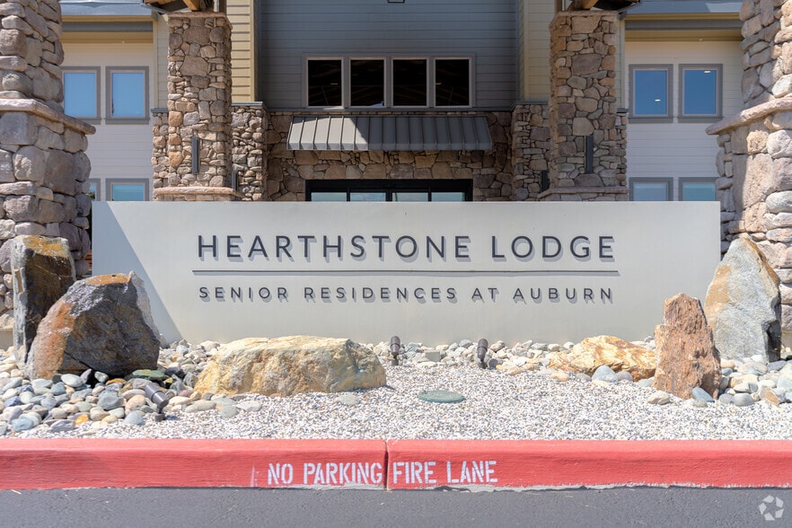 Signage - Hearthstone Lodge Senior Residences