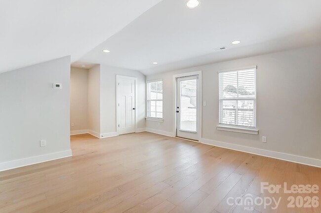 Building Photo - 2308 Chamberlain Ave