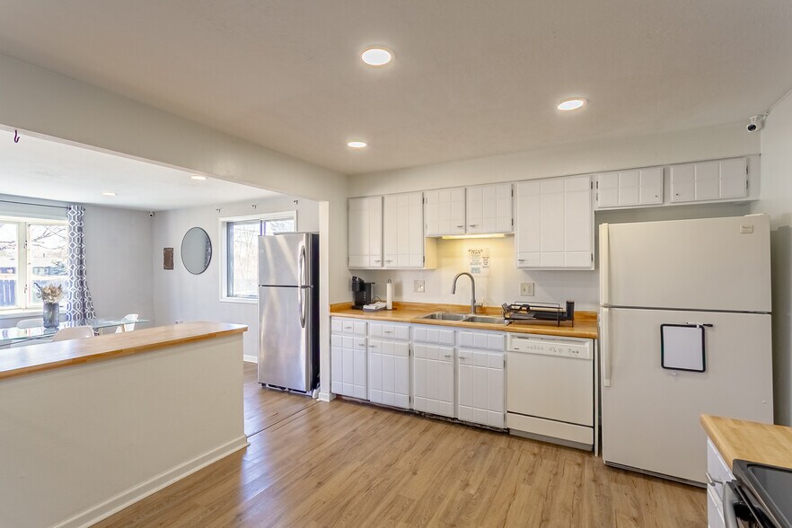 Building Photo - 8490 Benton St