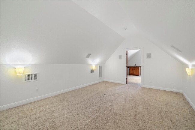 Building Photo - 41 Tiburon Dr