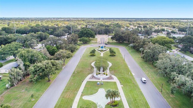 Building Photo - 2041 Australia Way W
