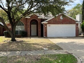 Building Photo - 808 Mercy Ln