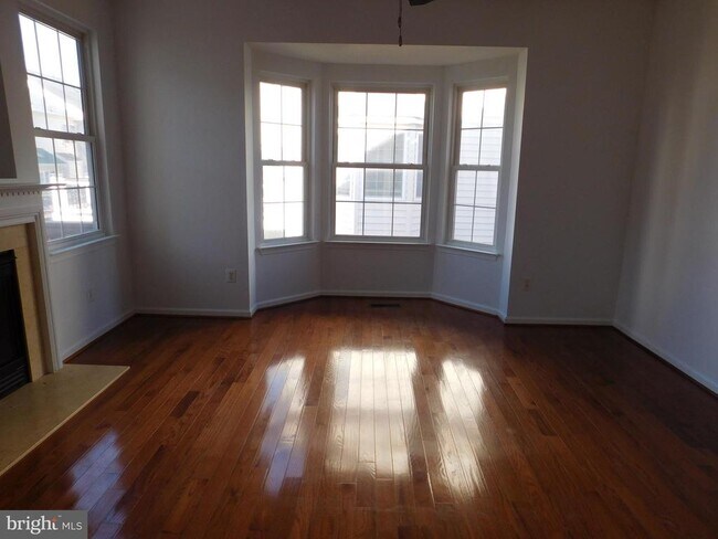 Building Photo - 25207 Bald Eagle Terrace