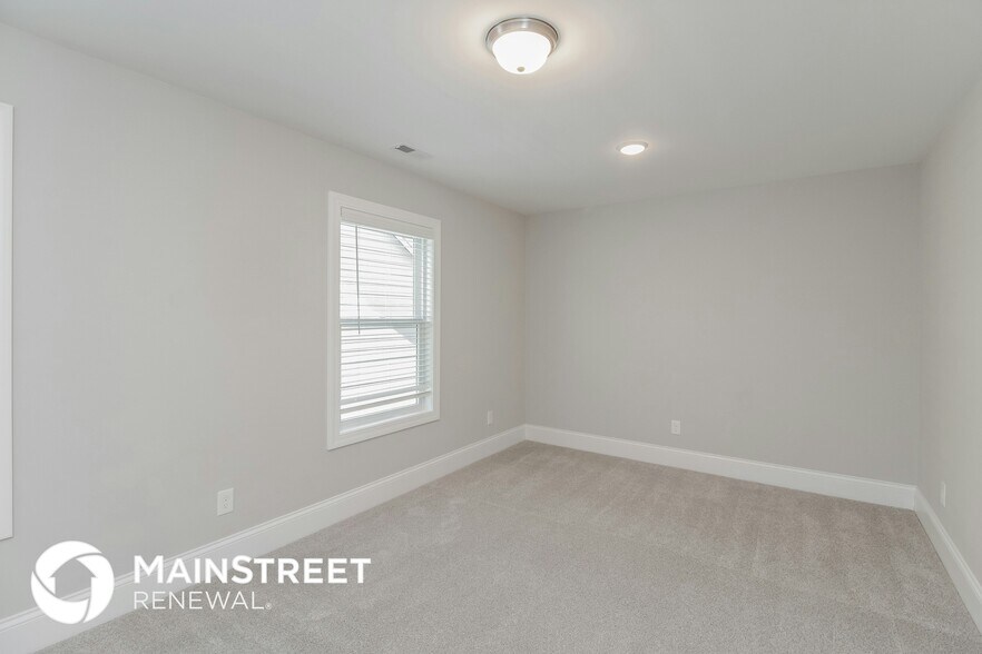 Building Photo - 15338 S Birkdale Commons Pkwy