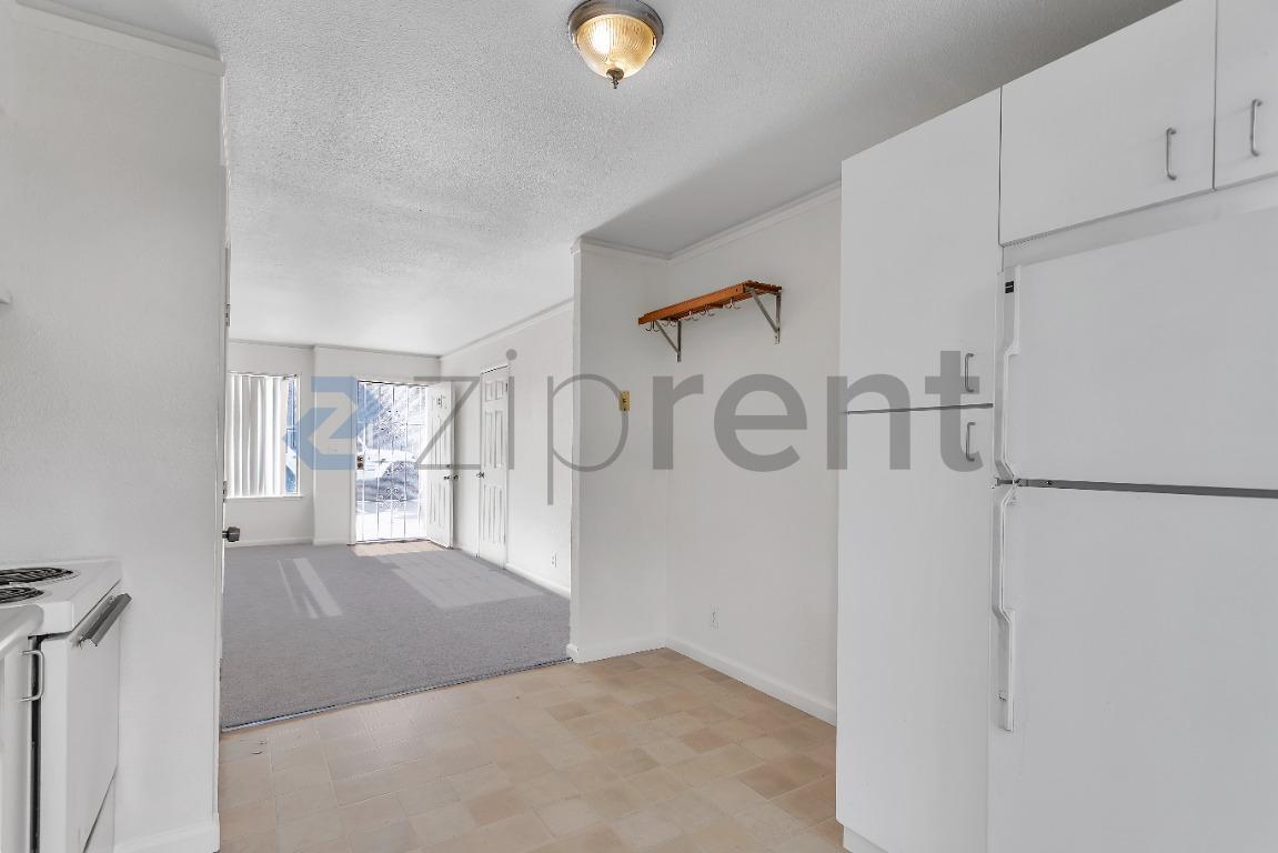 Building Photo - 417 Alamo Creek Ct