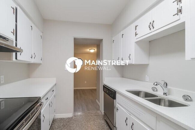 Building Photo - 3 Bedroom Pet-Friendly Home in Orlando, FL...