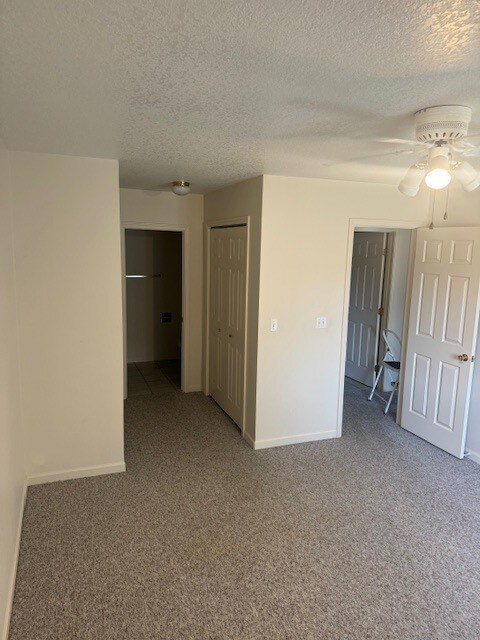 Building Photo - 1133 Meadows Walk Dr