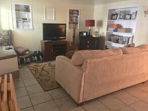 Building Photo - 5506 Loyola Ave