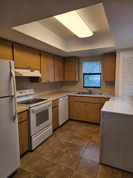 Building Photo - 4030 78th Ave N