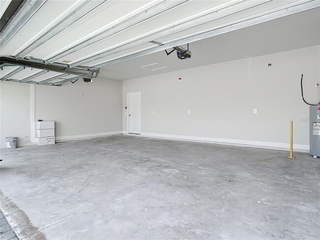 Building Photo - 16876 Castoro Dr