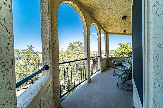 Building Photo - 3404 American Dr