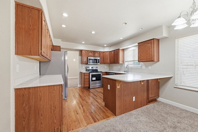 Building Photo - $2,620.95 with $300 off the first month's rent, 5 Beds - 3.5 Bath, Single Family Home in Colorado...