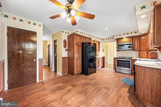 Building Photo - 1236 Ellis Cir
