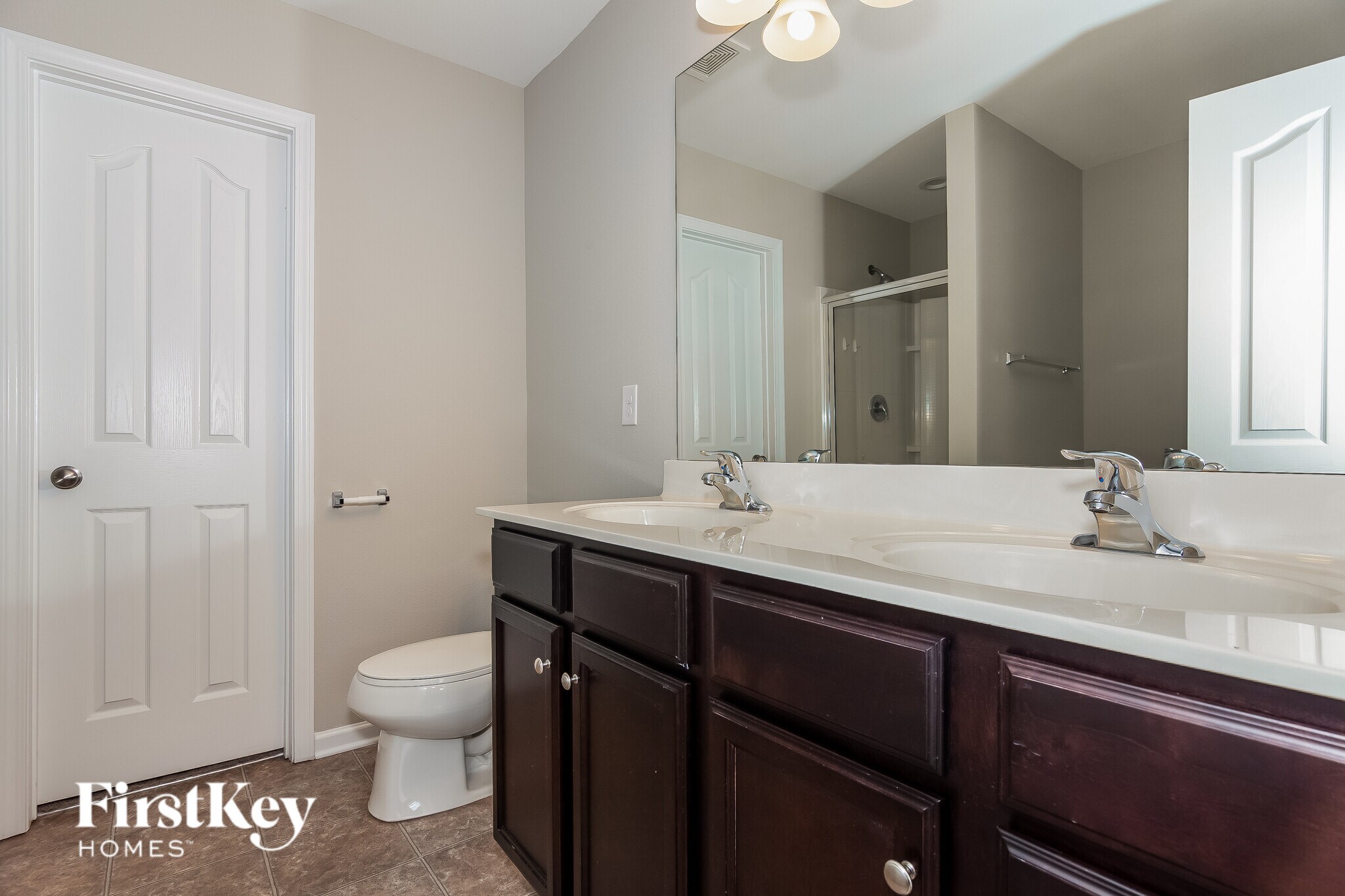 Building Photo - 1831 Eastway Dr