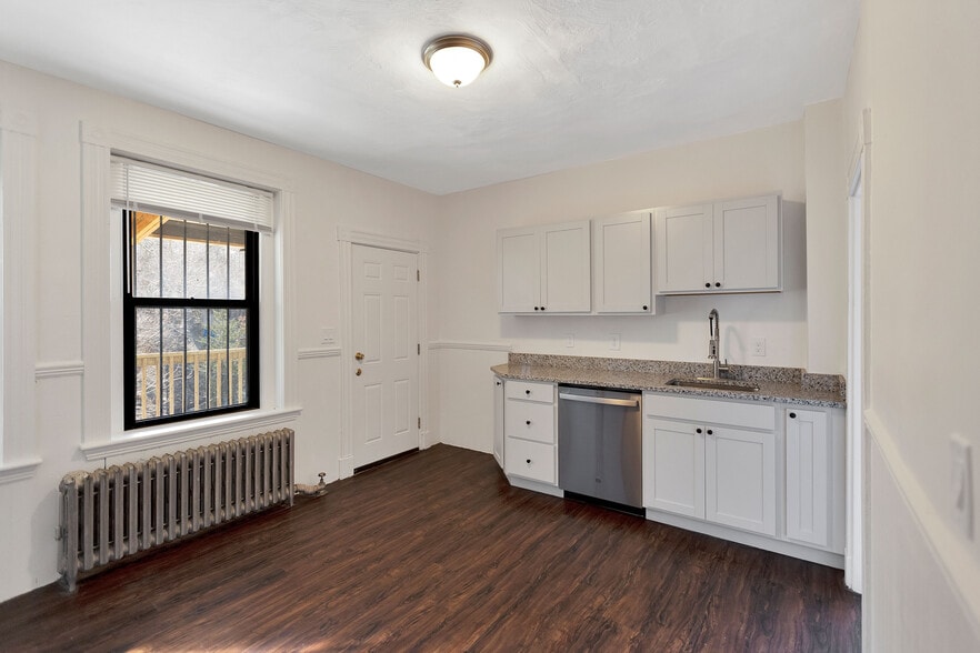 Building Photo - 866 Huntington Ave