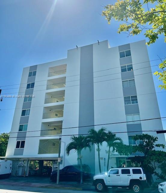 Building Photo - 8001 Crespi Blvd