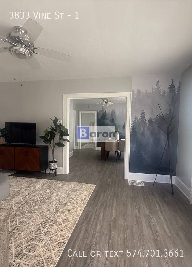 Building Photo - 3833 Vine St