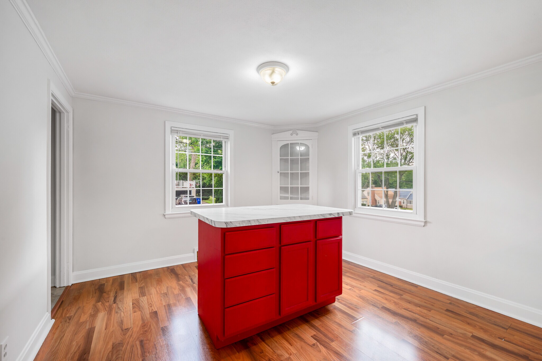 Building Photo - 155 Saint Charles St