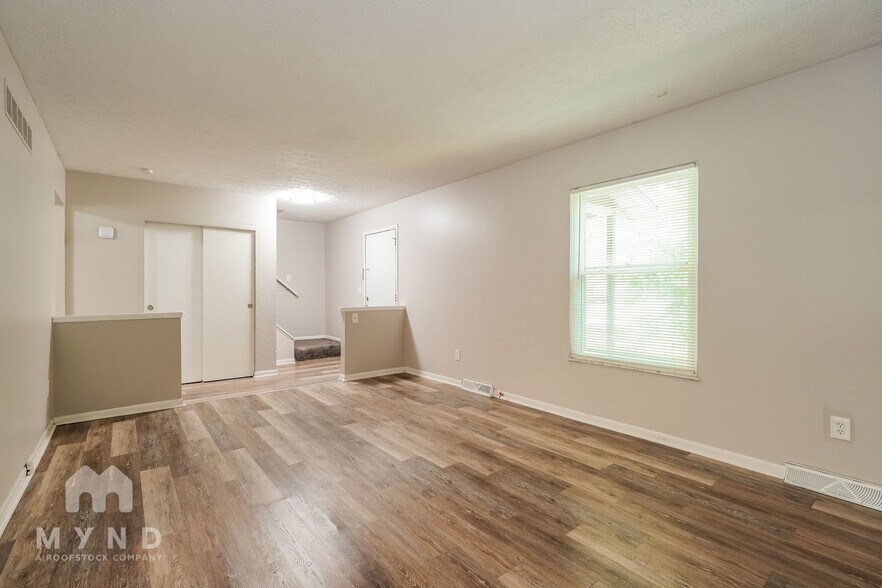 Building Photo - 88 Beechwood Dr SW