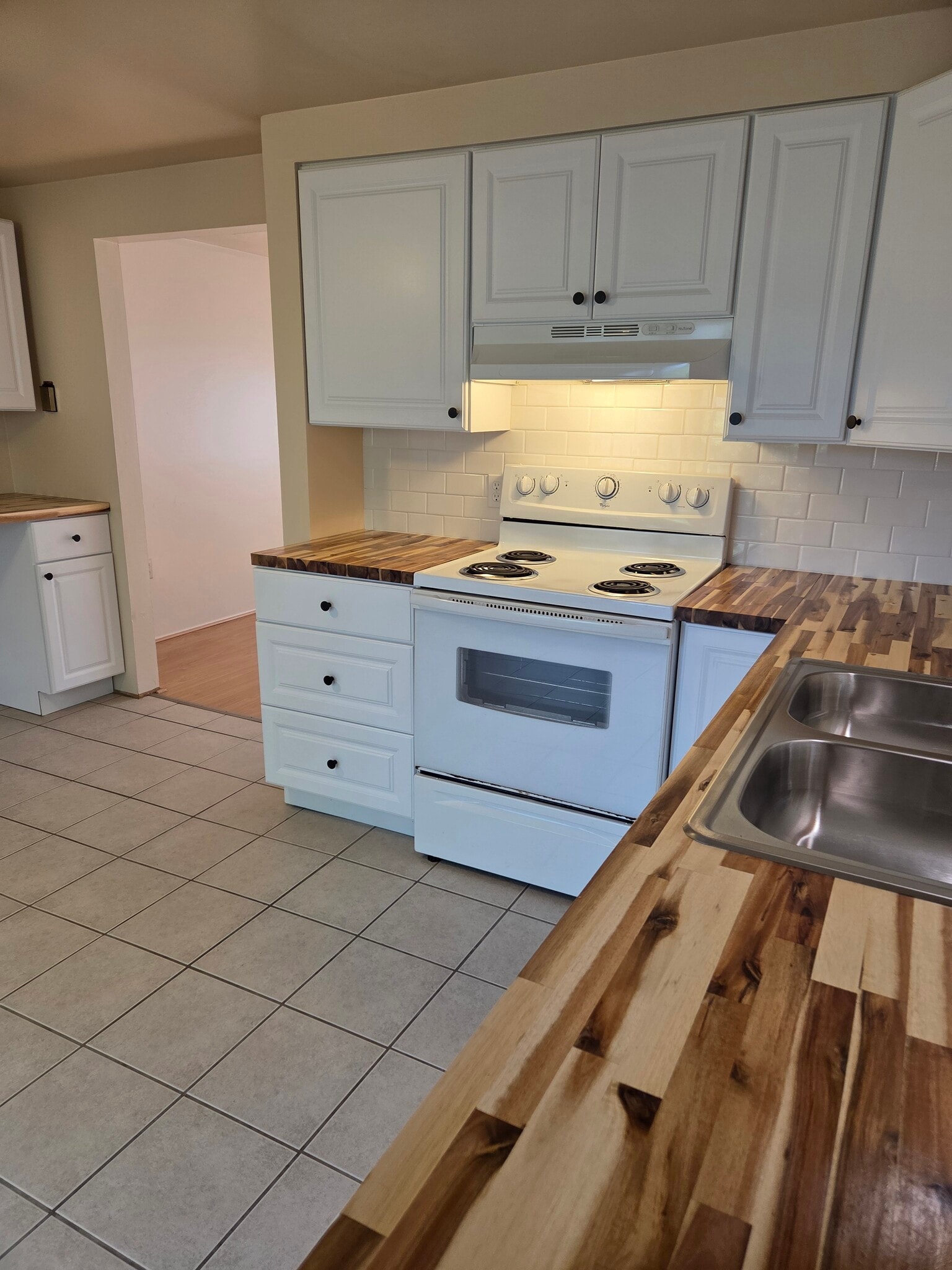 Lots of countertop and drawers in the new kitchen - 496 Mercer Rd