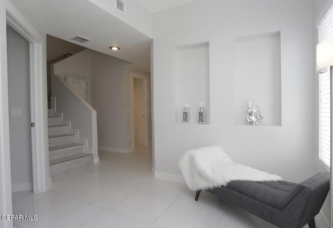 Building Photo - 5545 Buckley Dr