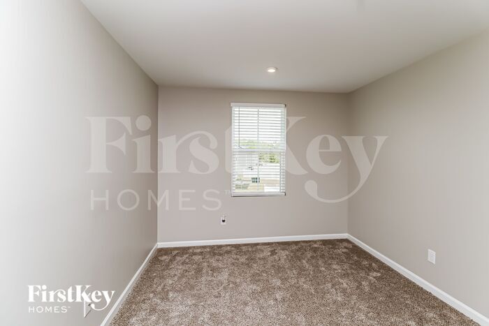 Building Photo - 5816 Camp Ct