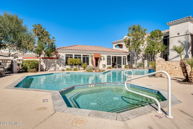 Building Photo - 1747 E Northern Ave