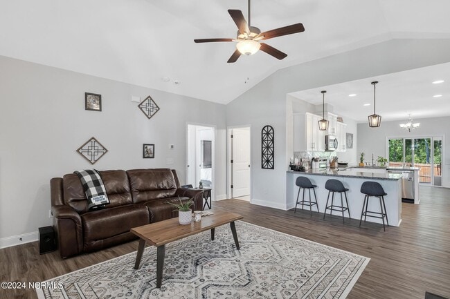 Building Photo - 216 Pastoral Ct