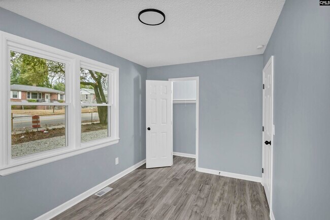 Building Photo - 3001 Truman St