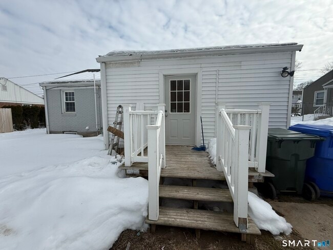 Building Photo - 22 Higbie Dr