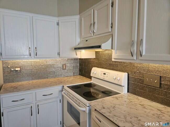 Building Photo - 54 Deer Run