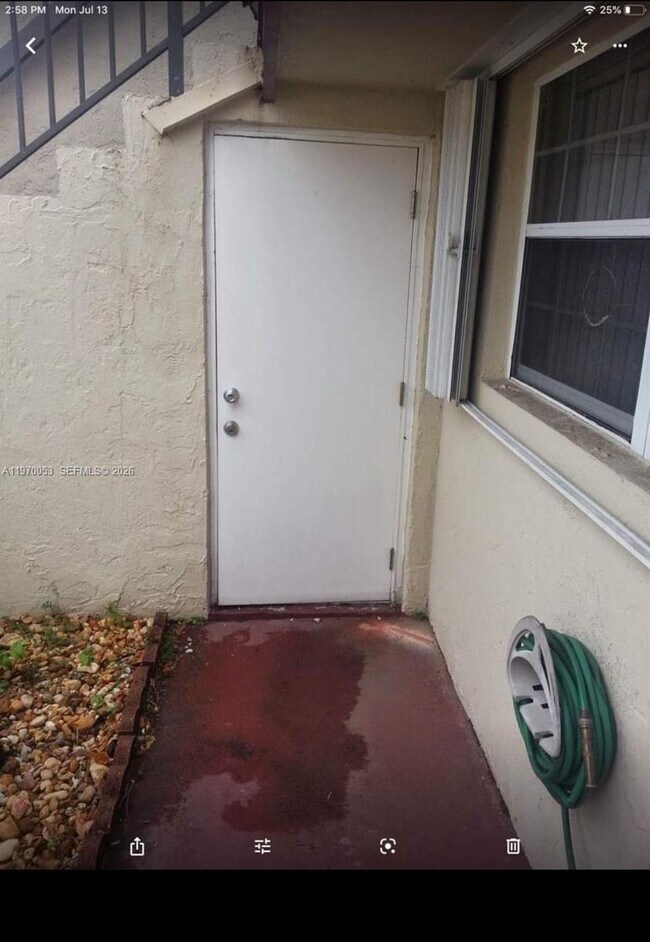 Building Photo - 6435 SW 130th Ave