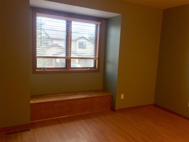 Building Photo - 1711 W Koch St