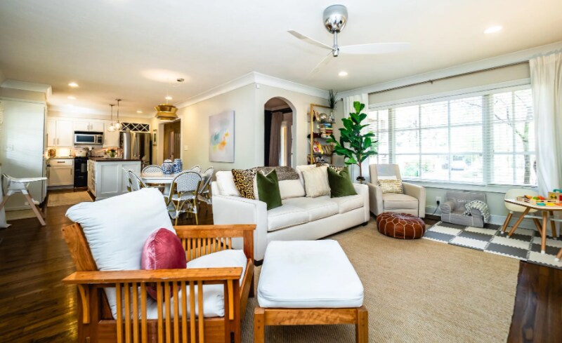 Building Photo - 1625 Norwich Ave