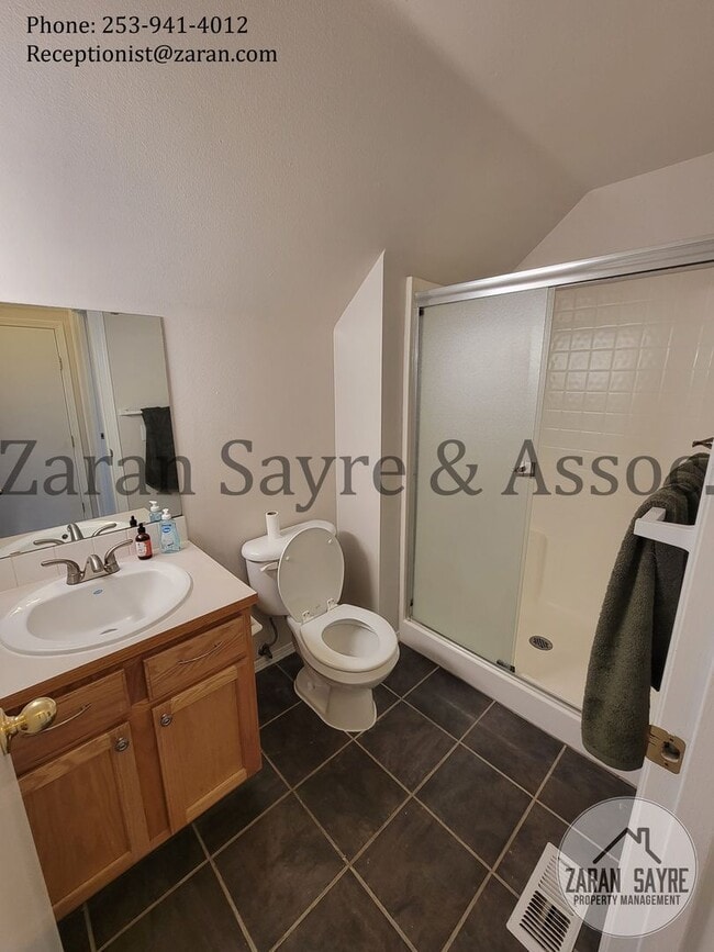 Building Photo - 2805 9th St SE