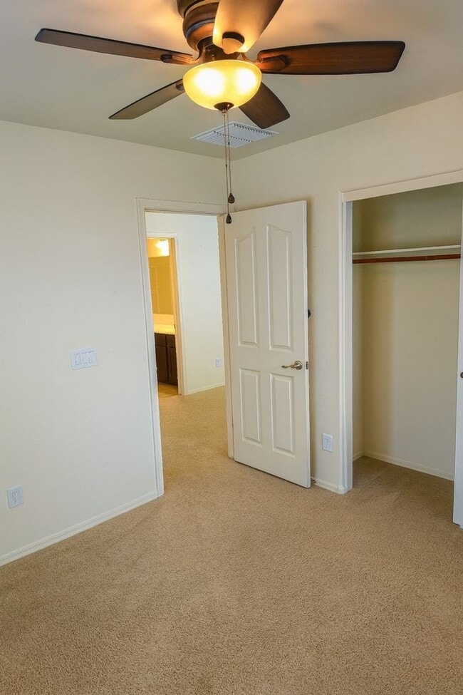 Building Photo - Charming 3BR House in Buckeye