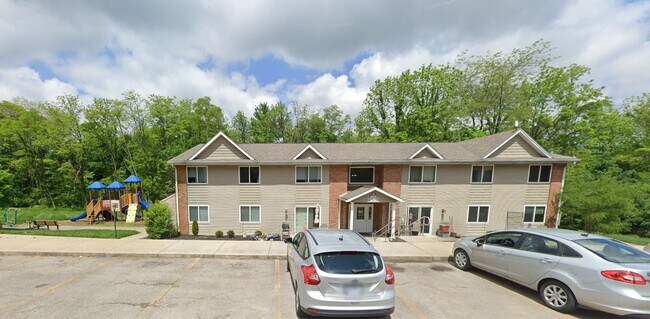 Building Photo - 808 Treewood Dr