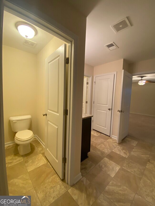 Building Photo - 116 Winslow Cir