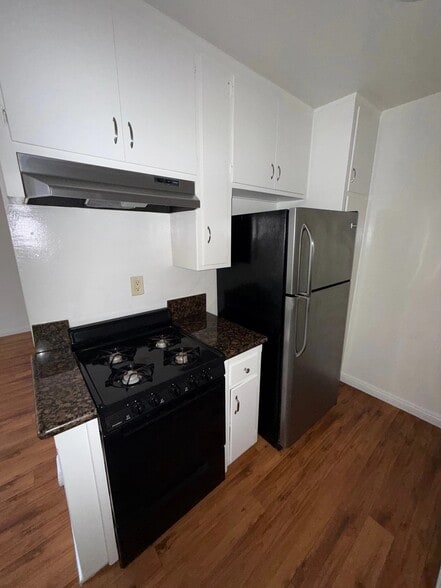 Building Photo - 4524 S Slauson Ave