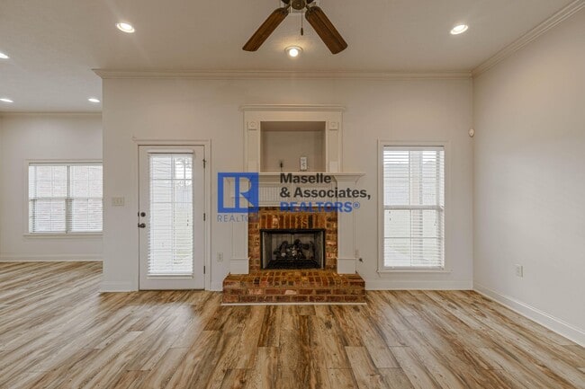 Building Photo - 3 Bed/2 Bath Home in Germantown School District