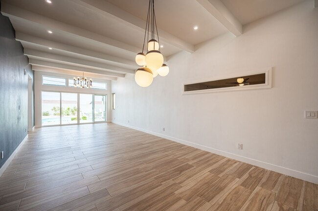 Building Photo - European-inspired Mid-Century Henderson Home!